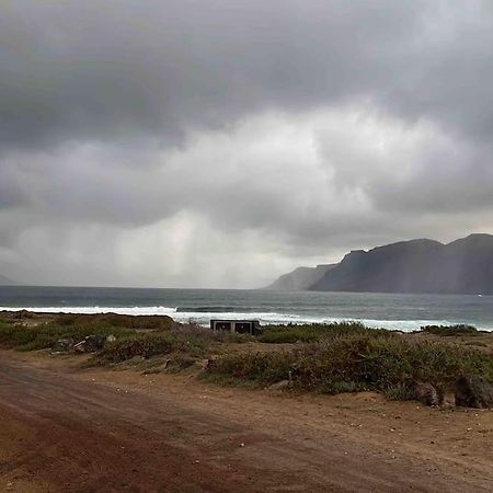 Famara, Apto. En Zona Tranquila A 200M Del Mar. Apartment Exterior photo