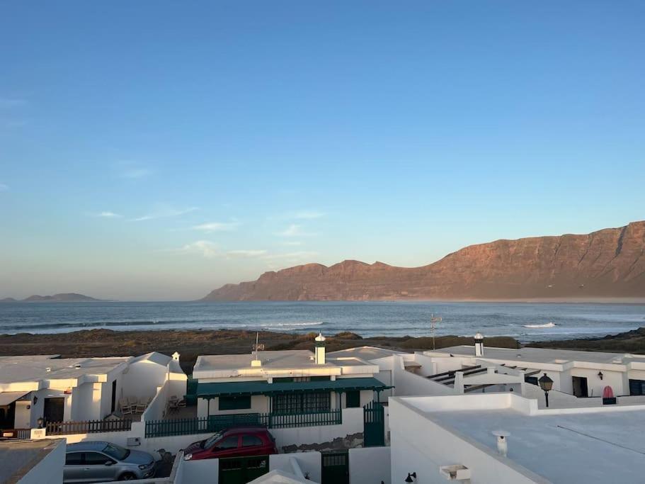 Famara, Apto. En Zona Tranquila A 200M Del Mar. Apartment Exterior photo
